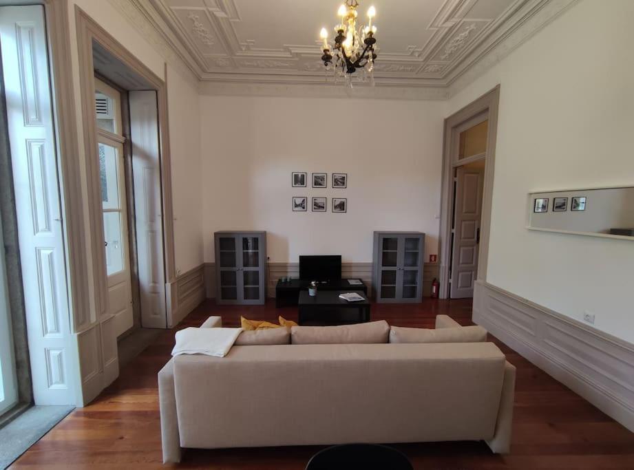 Alvares Cabral Apartamento C Apartment Porto Exterior photo