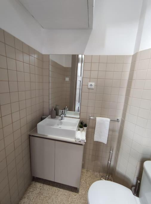 Alvares Cabral Apartamento C Apartment Porto Exterior photo